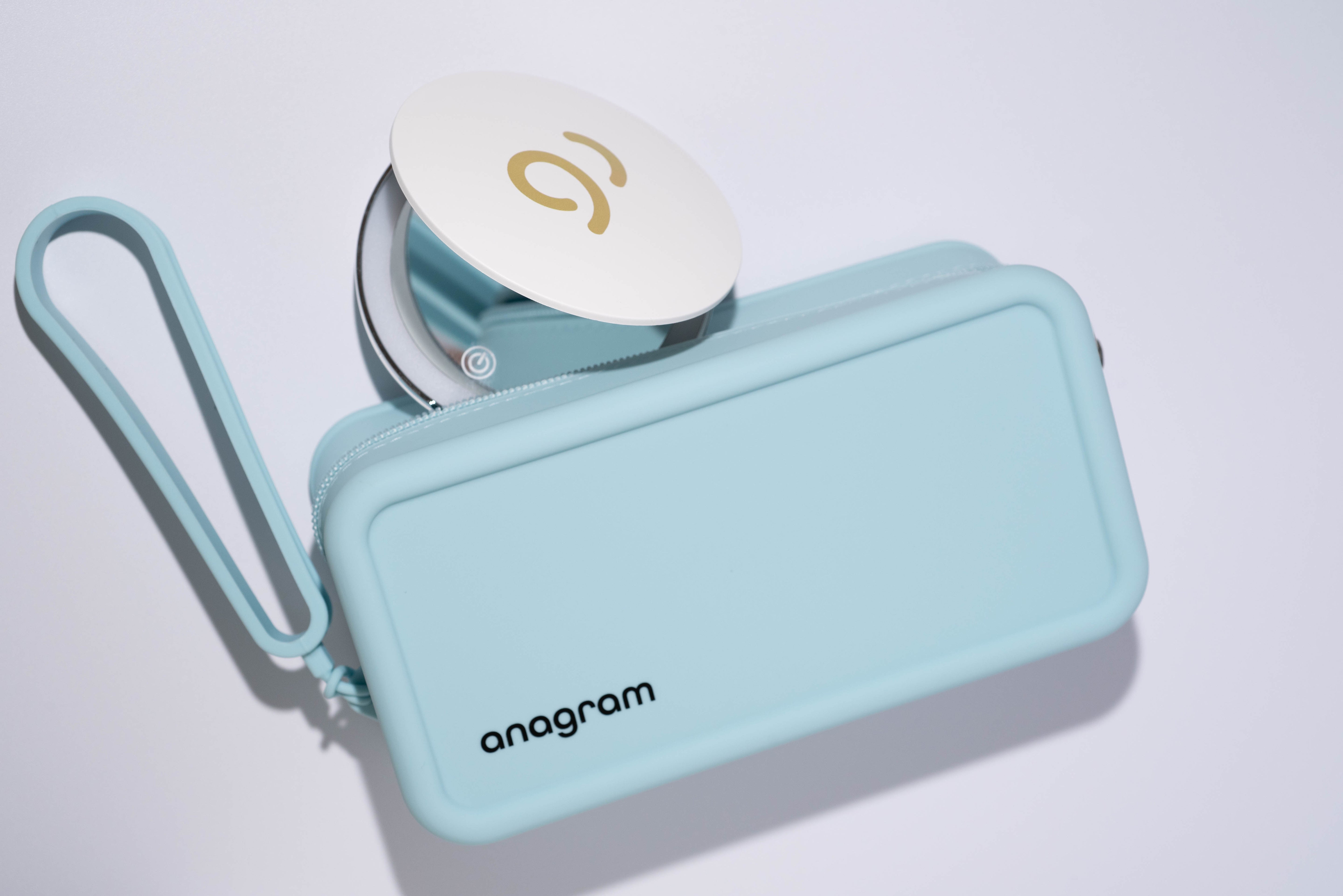The Everywhere Silicone Makeup Bag