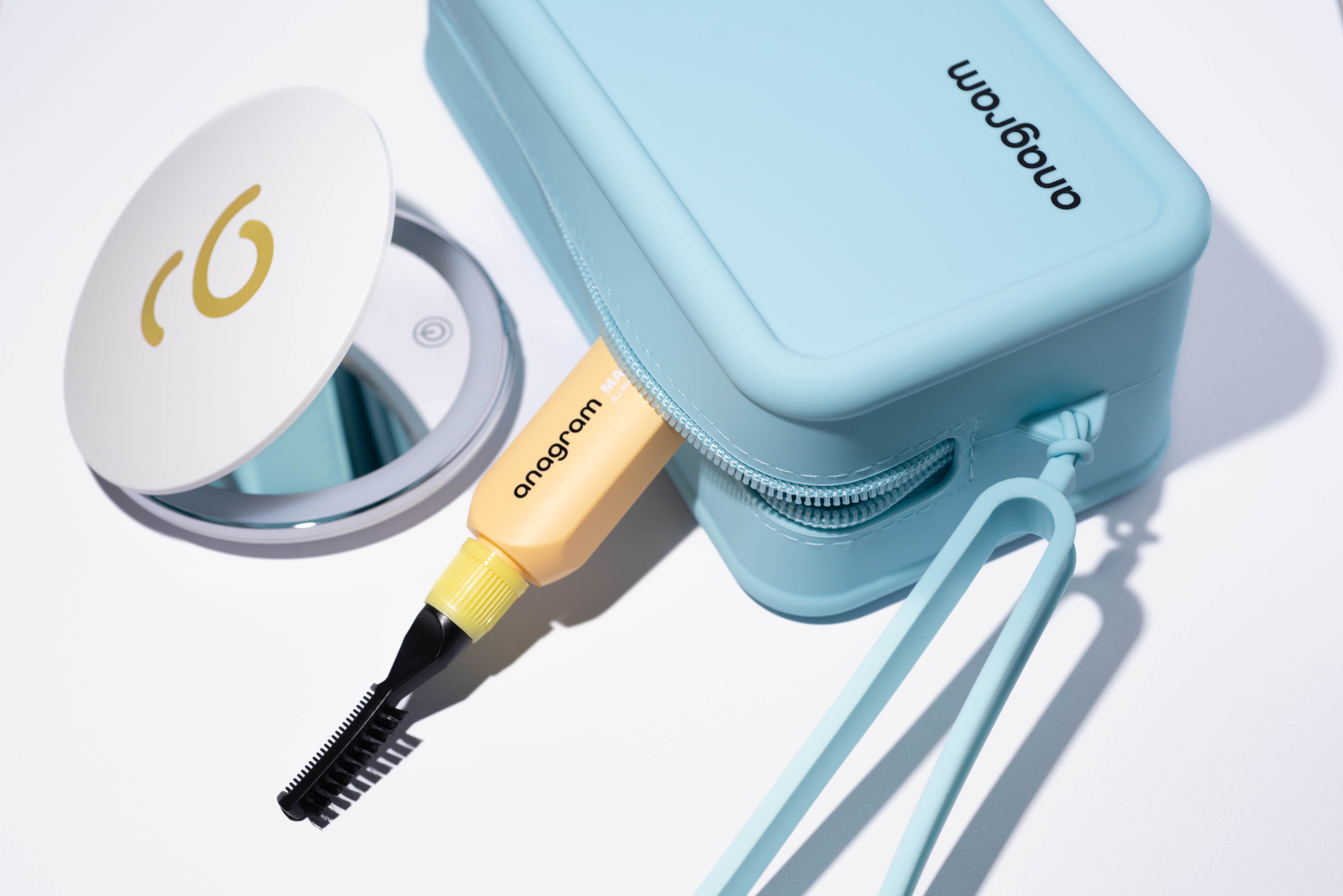 The Everywhere Silicone Makeup Bag